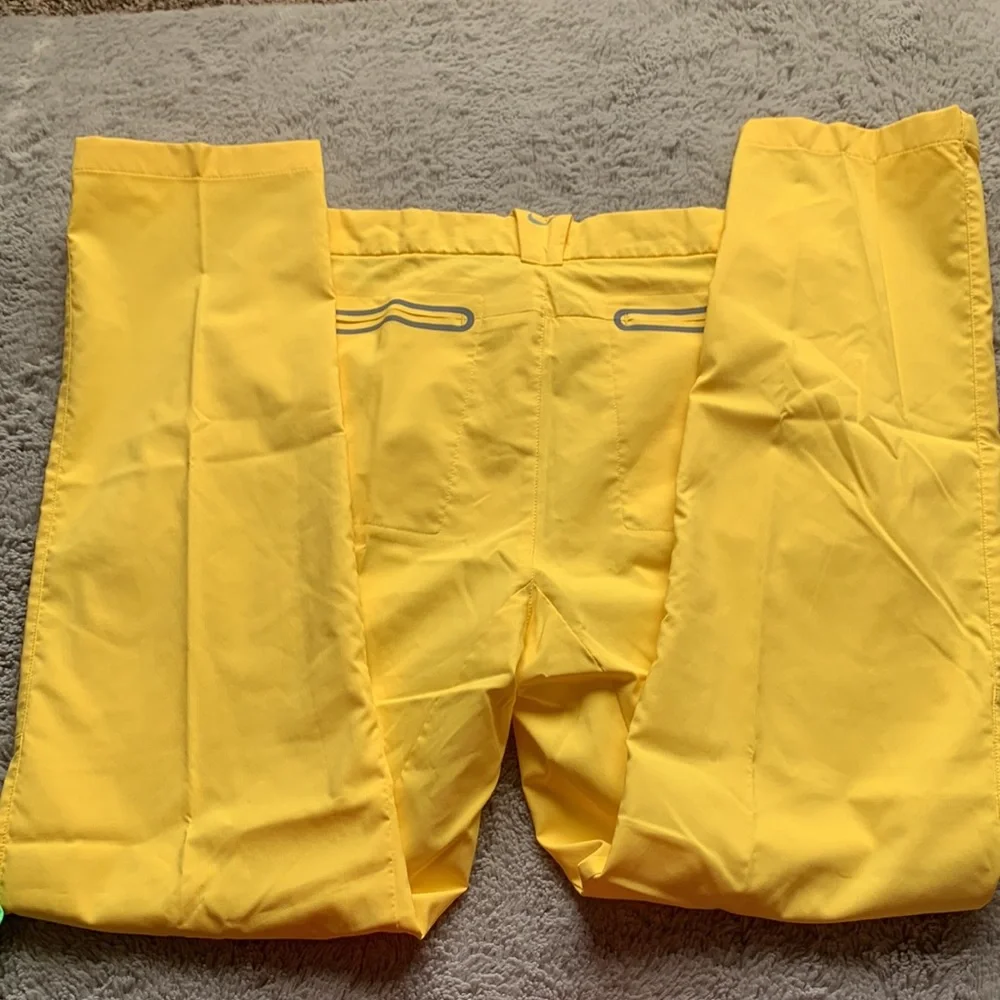 Yellow Nike golf pants - Picture 5 of 7